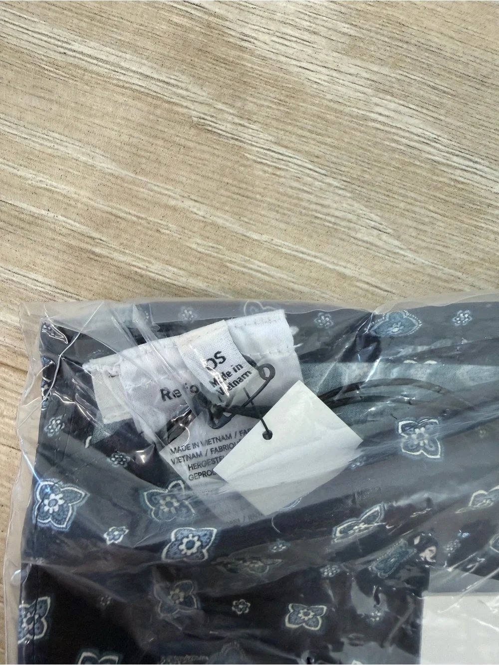NEW Reformation FWB Silk Windsor Scarf